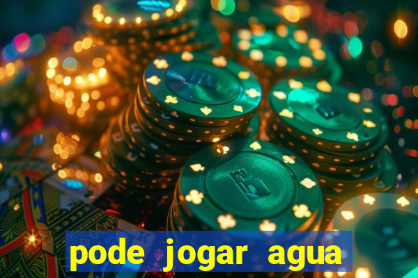 pode jogar agua quente na privada